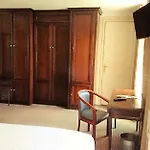 Hotel London 3*