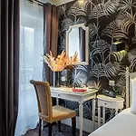London Hotel