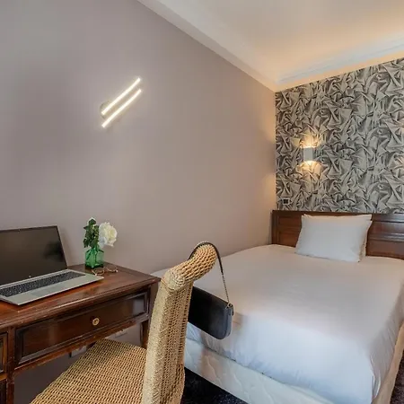Otel London Paris