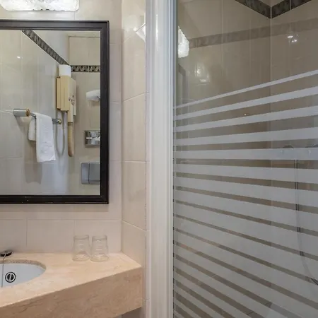 London Otel 3*