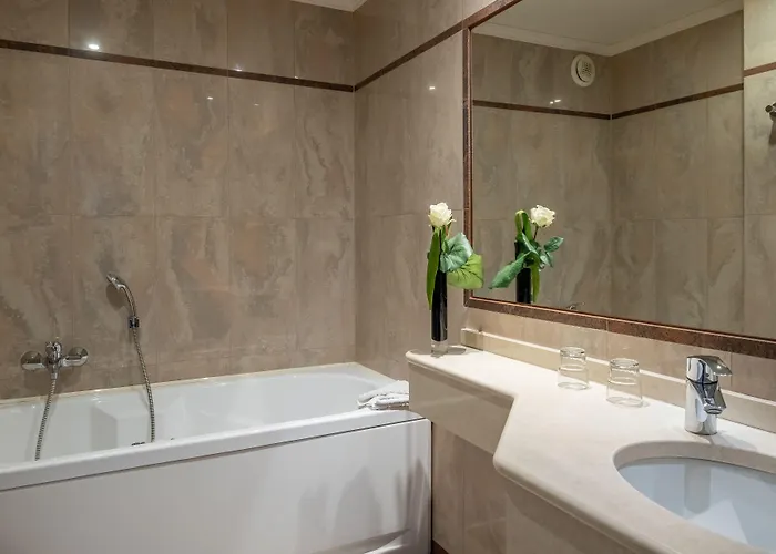 Hotel London 3*