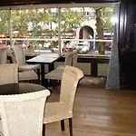 London 3* Paris