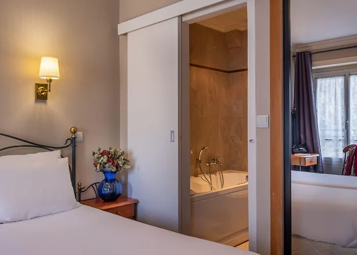 Hotel London 3*